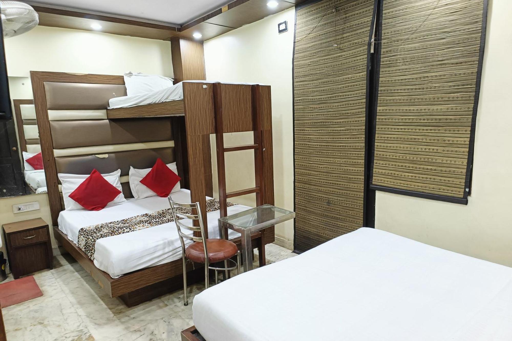Spot Hotel New Delhi