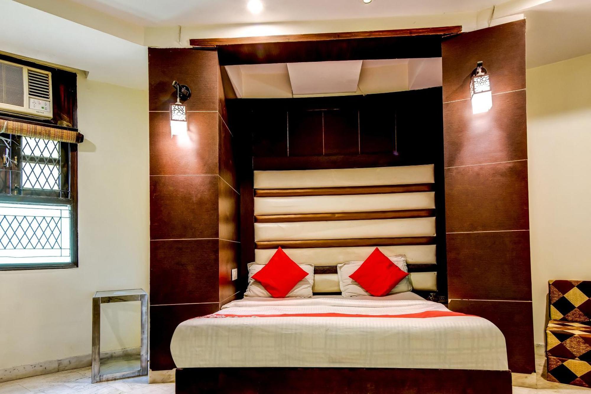 Spot Hotel