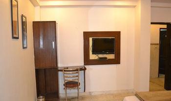 Spot New Delhi