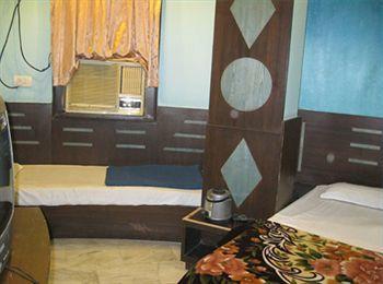 Spot Hotel 3*